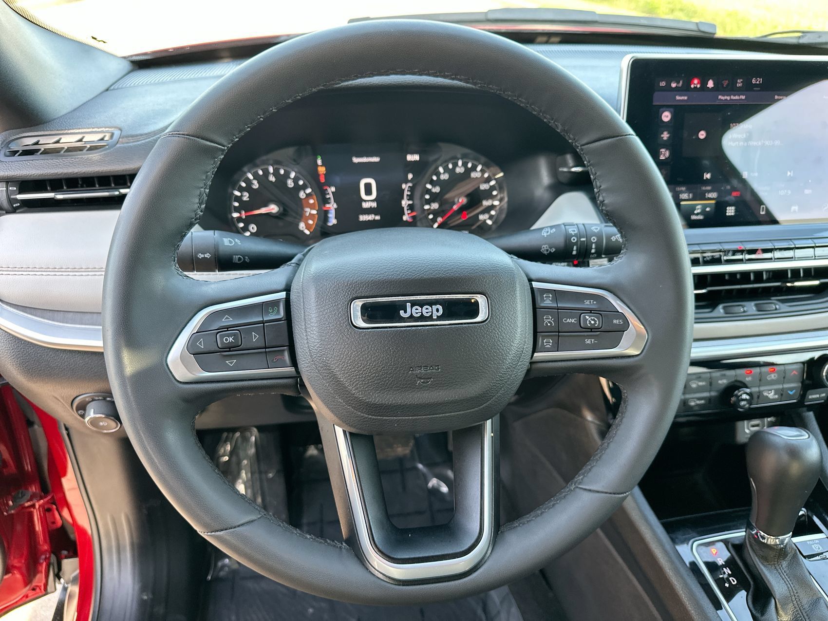 Used 2025 Jeep Compass Limited AWD/4WD image 14