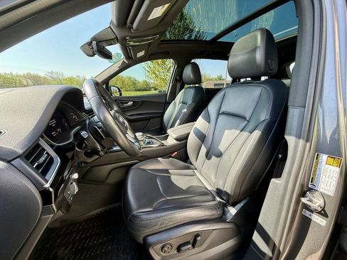 Used 2019 Audi Q7 3.0T Prestige w/ Prestige Package AWD/4WD image 13