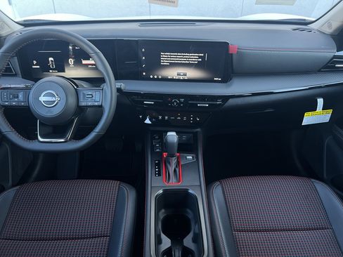 New 2026 Nissan Kicks SR w/ SR Premium Package AWD/4WD image 18