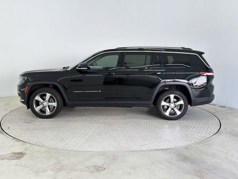 Used 2021 Jeep Grand Cherokee L Limited RWD image 2