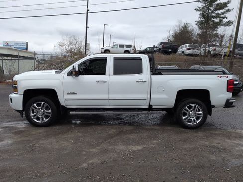 Used 2019 Chevrolet Silverado 2500 High Country w/ Duramax Plus Package image 5