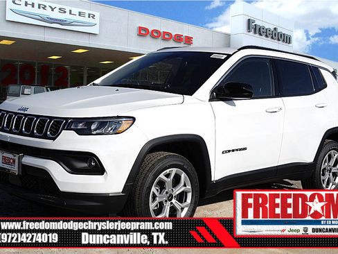 New 2026 Jeep Compass Latitude image 1