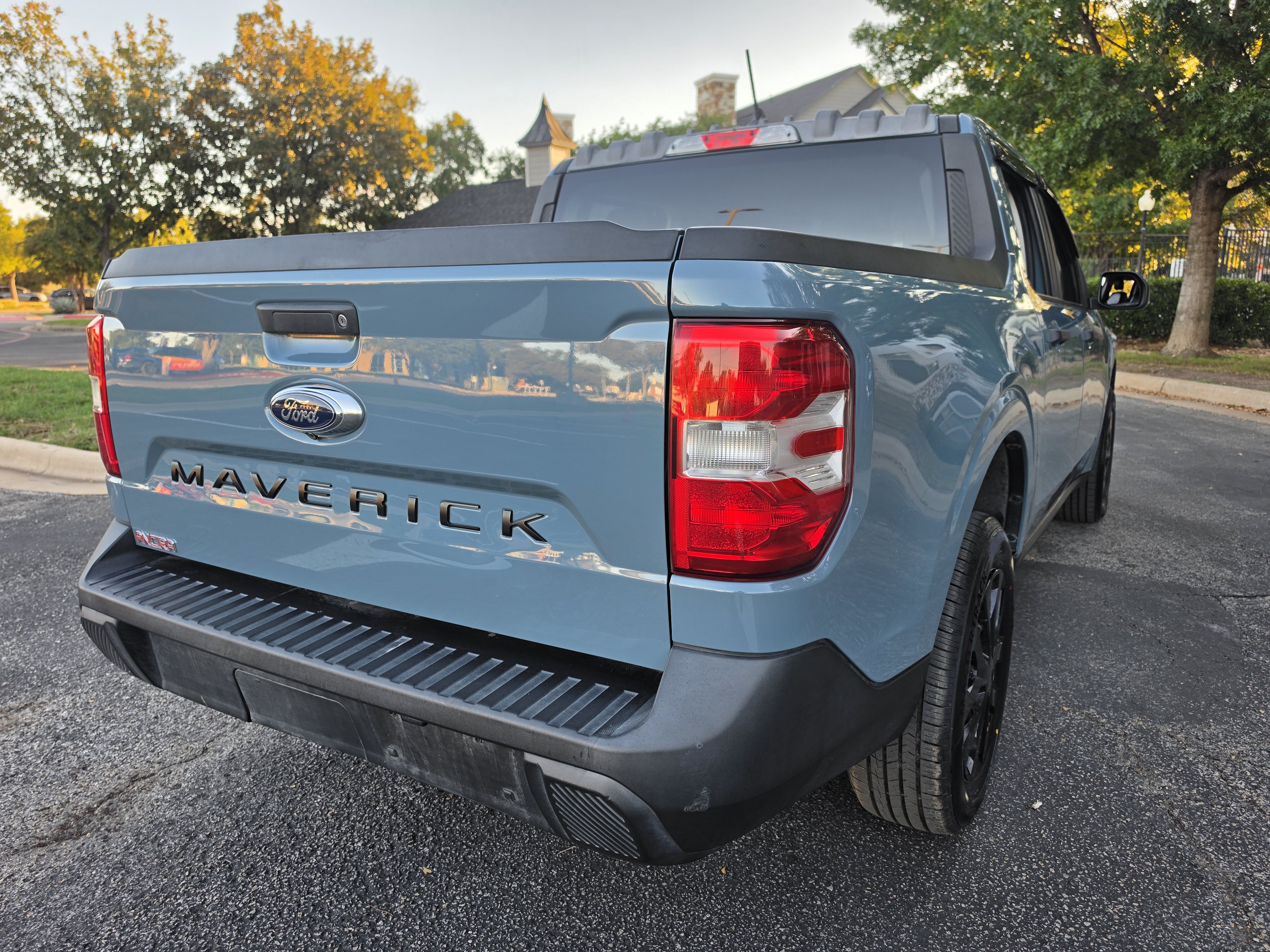Used 2022 Ford Maverick XL FWD image 7
