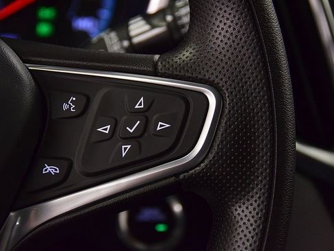 Used 2023 Chevrolet Equinox LS image 19