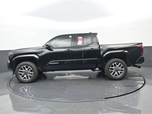 New 2025 Toyota Tacoma SR5 w/ SR5 Upgrade Package image 20