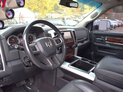 Used 2011 RAM 2500 Laramie w/ Cold Weather Group image 3