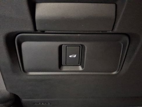 Certified 2025 Land Rover Discovery Sport S AWD/4WD image 24