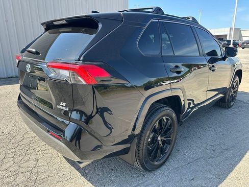 Used 2024 Toyota RAV4 SE AWD/4WD image 5