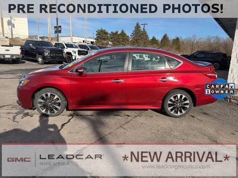 Used 2019 Nissan Sentra SR image 2