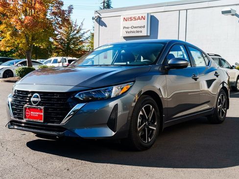 New 2025 Nissan Sentra SV w/ Trunk Package image 3