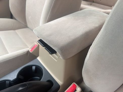 Used 2007 Honda Accord VP image 32