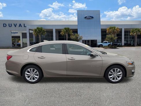 Used 2023 Chevrolet Malibu LT w/ Driver Confidence Package image 3