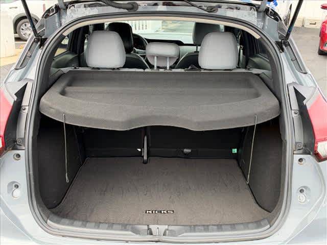 Used 2023 Nissan Kicks SR w/ SR Premium Package FWD image 5