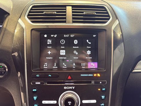 Used 2018 Ford Explorer Sport w/ Equipment Group 401A image 18