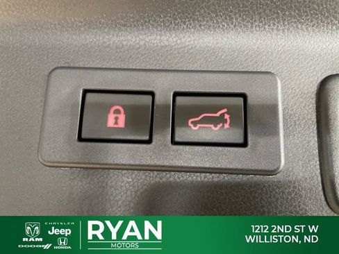 Used 2025 Subaru Forester Touring w/ Popular Package - Touring image 12