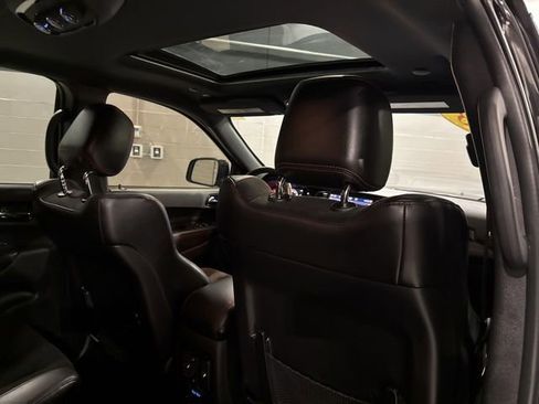 Used 2023 Dodge Durango R/T w/ Tow 'N Go Package AWD/4WD image 30
