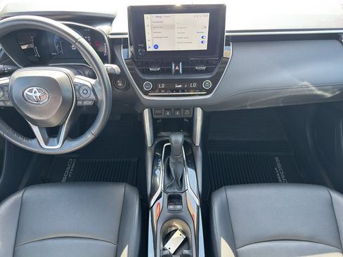 Certified 2025 Toyota Corolla Cross XLE AWD/4WD image 12