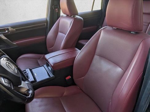 Used 2021 Lexus GX 460 Premium w/ Premium Package image 17