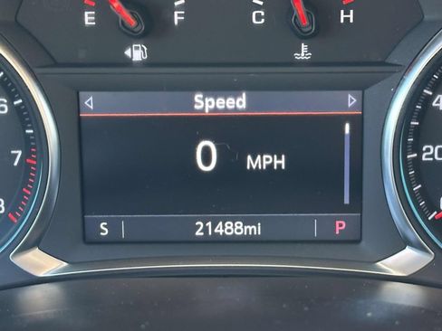 Used 2023 Chevrolet Traverse LT AWD/4WD image 23
