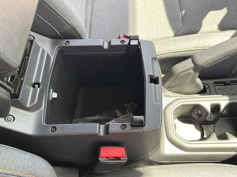 Used 2026 Jeep Wrangler Sport AWD/4WD image 32
