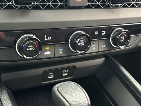 Used 2023 Honda Accord LX image 19