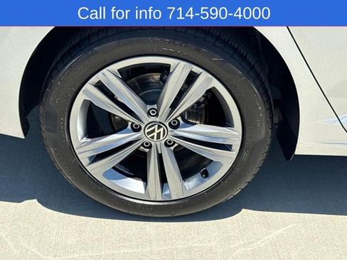 Used 2023 Volkswagen Jetta SE FWD image 9