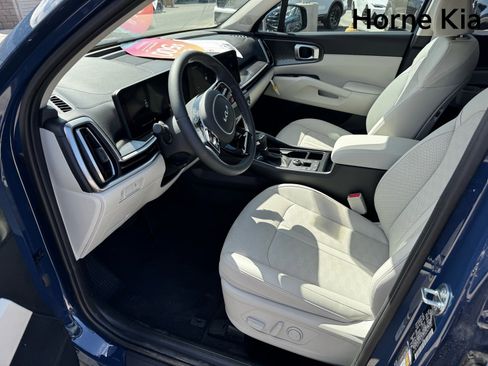 New 2025 Kia Sorento S w/ Panoramic Sunroof Package image 9