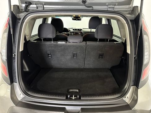 Used 2016 Kia Soul FWD image 23