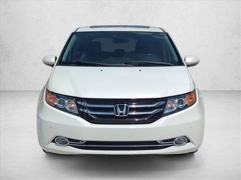 Used 2016 Honda Odyssey Touring Elite image 2