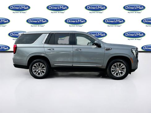 Used 2025 GMC Yukon Denali RWD image 8