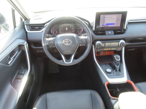 Used 2024 Toyota RAV4 Adventure image 15