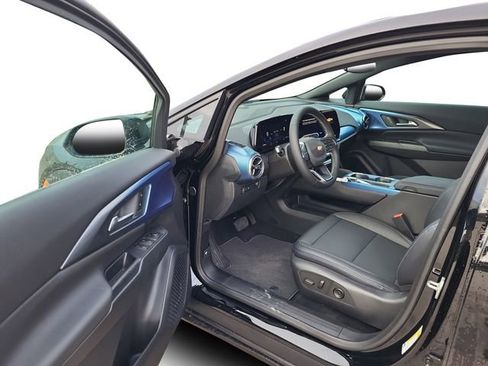 New 2026 Chevrolet Equinox EV LT image 10