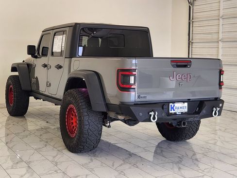 Used 2021 Jeep Gladiator Rubicon AWD/4WD image 5