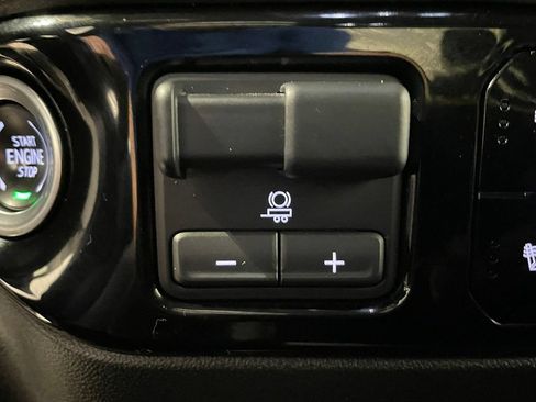 Used 2023 GMC Sierra 1500 Elevation AWD/4WD image 28
