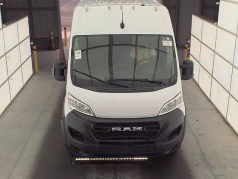 Used 2023 RAM ProMaster 2500 FWD image 2