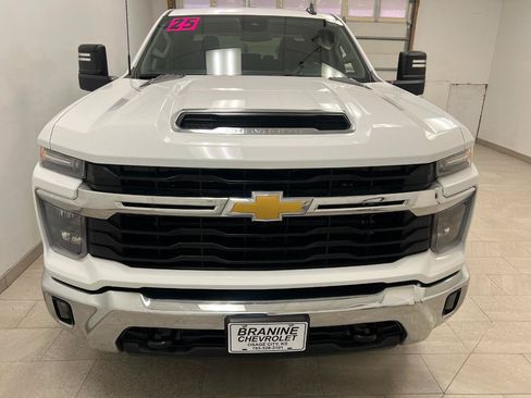 Used 2025 Chevrolet Silverado 2500 LT w/ Convenience Package AWD/4WD image 7