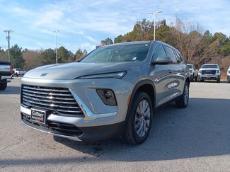 Used 2025 Buick Enclave Preferred video 1