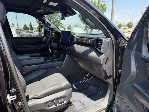Used 2025 Toyota Sequoia TRD Pro AWD/4WD image 30