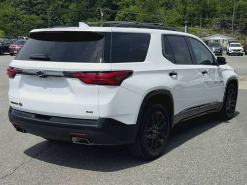 Used 2023 Chevrolet Traverse Premier w/ Redline Edition AWD/4WD image 8