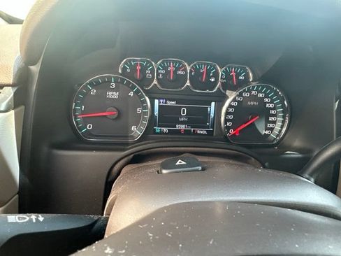 Used 2018 GMC Yukon SLT w/ Open Road Package AWD/4WD image 10