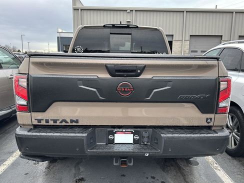 Used 2023 Nissan Titan PRO-4X w/ Pro-4x Convenience Package image 8