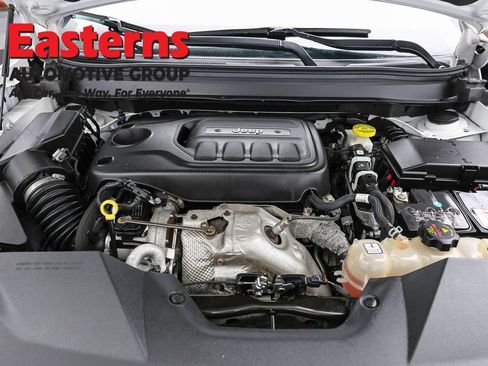 Used 2020 Jeep Cherokee Limited AWD/4WD image 7