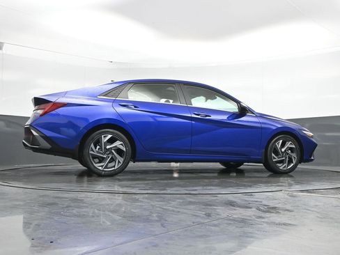 New 2026 Hyundai Elantra Limited image 45