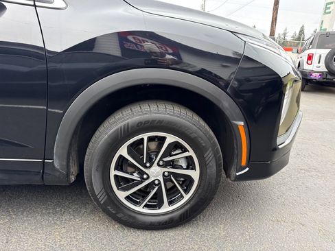 Used 2023 Mitsubishi Eclipse Cross SEL image 10