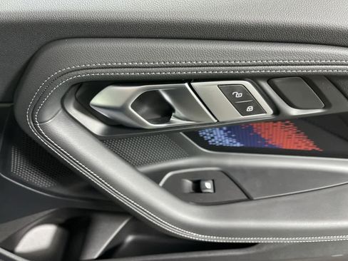 Used 2023 BMW 230i xDrive Coupe w/ Premium Package image 17