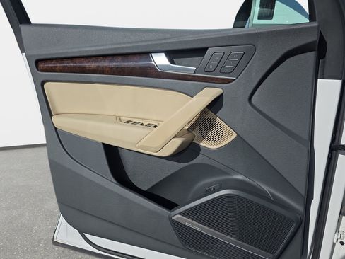 Used 2018 Audi Q5 2.0T Premium Plus image 26