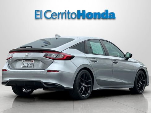 Used 2023 Honda Civic Sport image 3