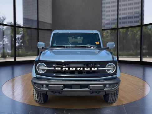 Used 2025 Ford Bronco Outer Banks AWD/4WD image 8