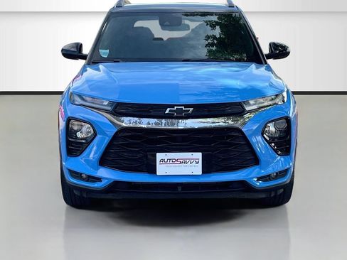 Used 2023 Chevrolet TrailBlazer RS w/ Convenience Package AWD/4WD image 2