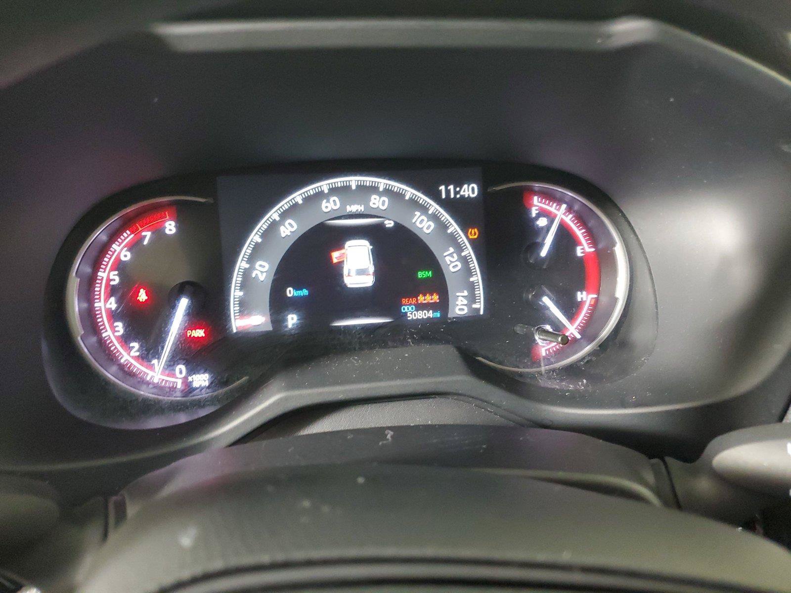 Used 2025 Toyota RAV4 XLE FWD image 25